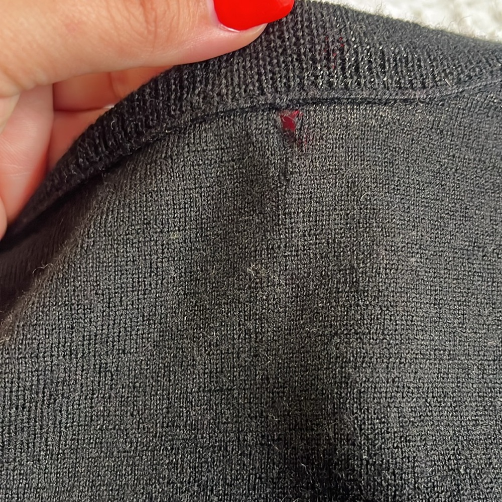 Banana Republic Merino Wool Sweater || minor flaws - Picture 6 of 8
